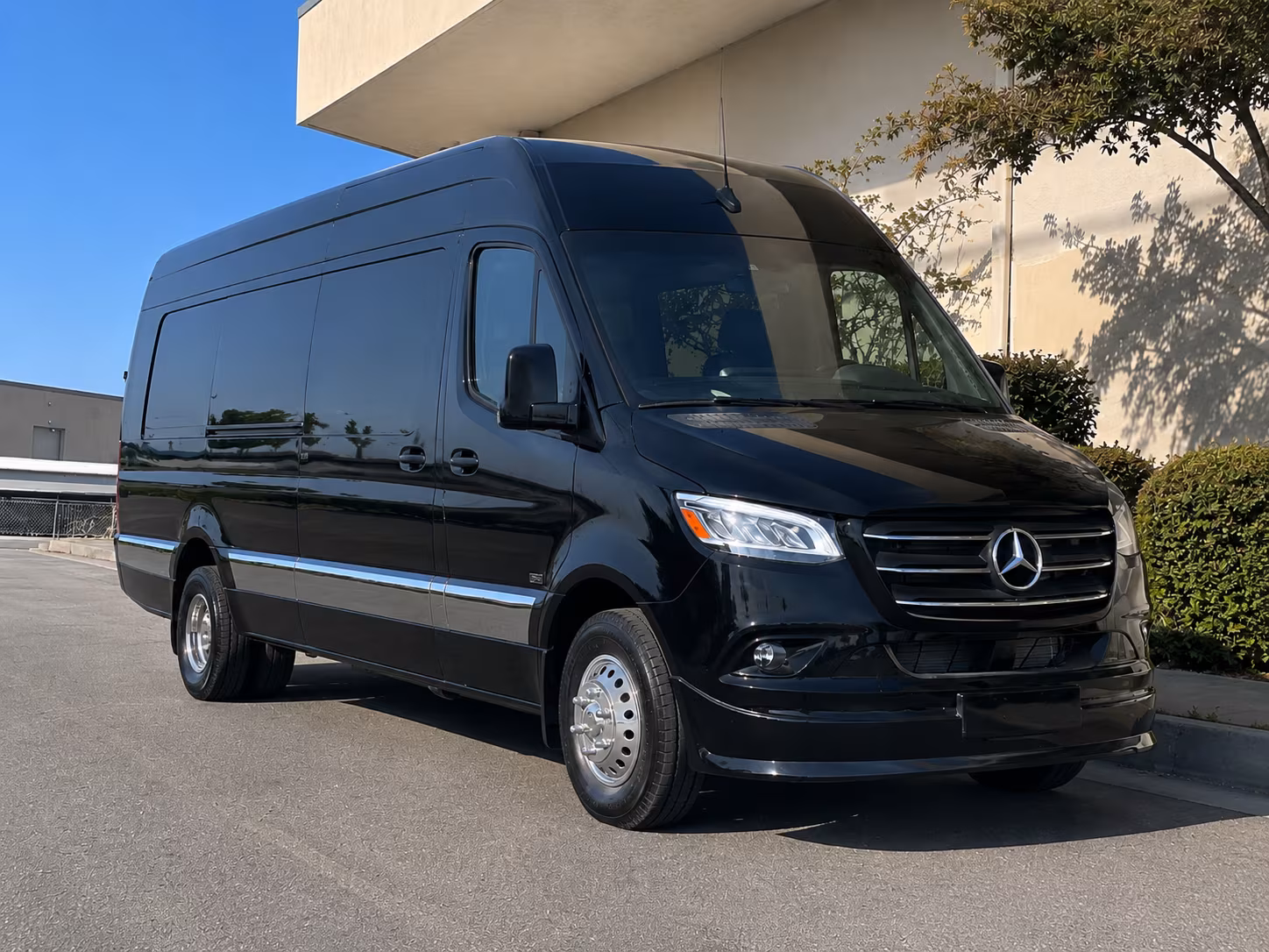 Jonesboro Wedding Transportation & Shuttle Service