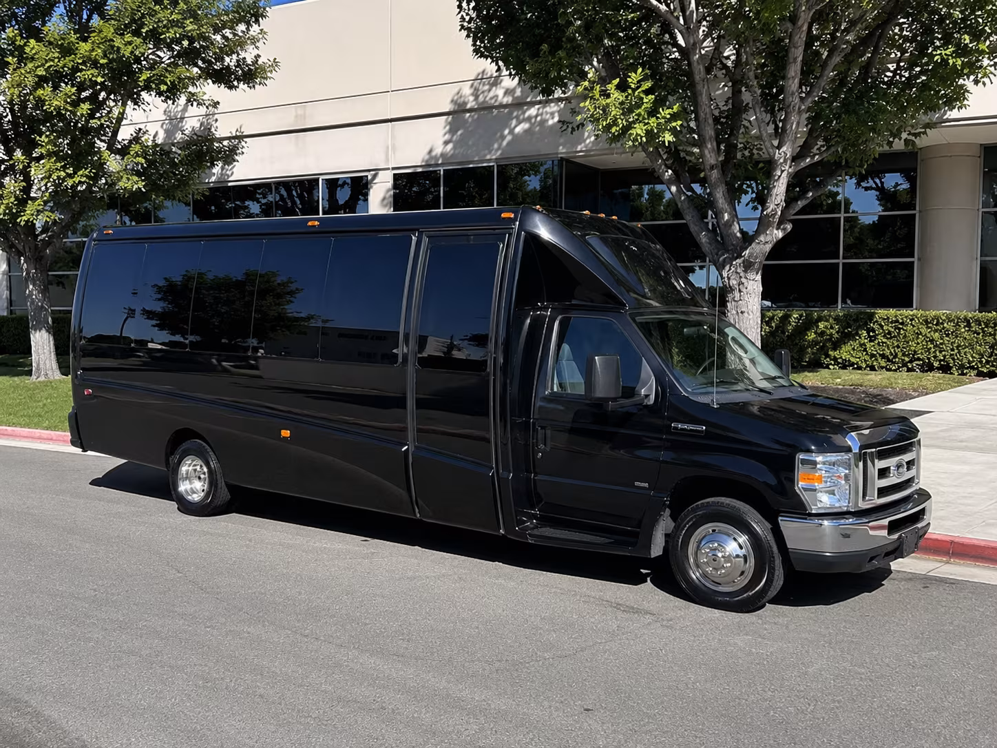 Little Rock Winery Tour & Pub Crawl Transportation party bus exterior