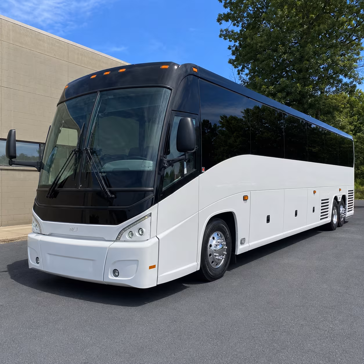 Pine Bluff Wedding Transportation & Shuttle Service